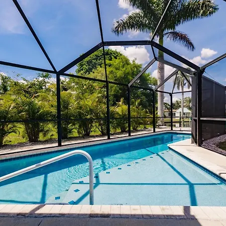 New! Dock Canal Family Home W/Pool & Gulf Access! North Fort Myers Exterior photo
