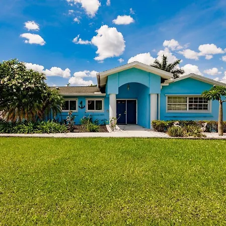 New! Dock Canal Family Home W/Pool & Gulf Access! North Fort Myers Exterior photo