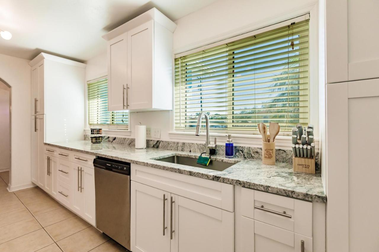 New! Dock Canal Family W/pool & Gulf Access!